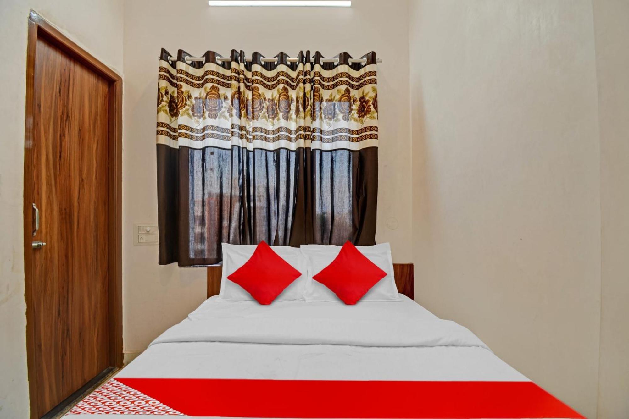 Hotel O Silver Valley Udaipur Esterno foto
