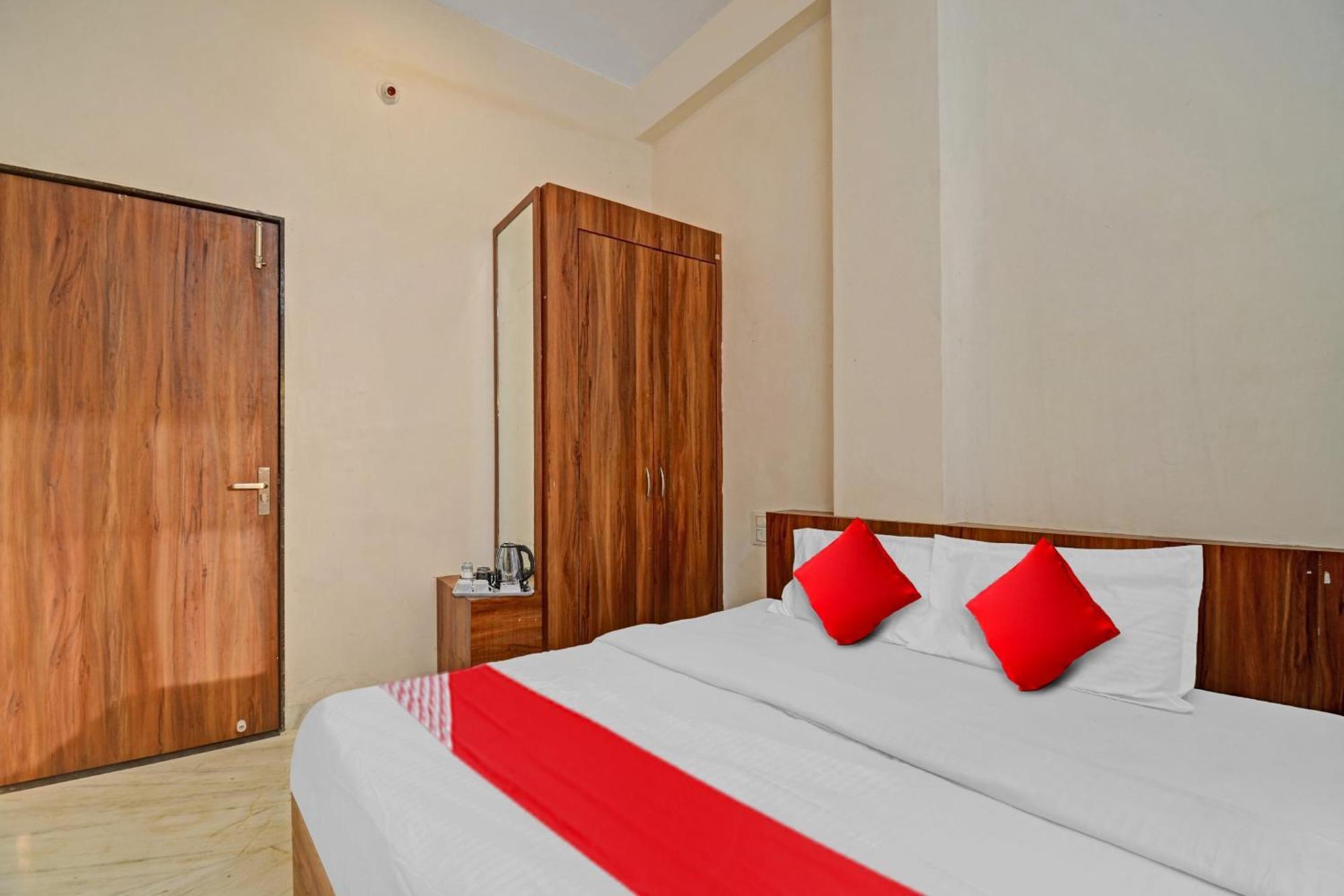 Hotel O Silver Valley Udaipur Esterno foto